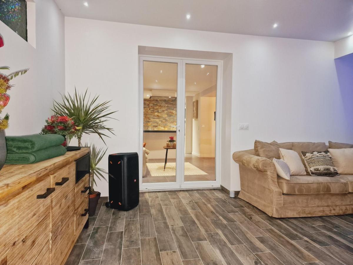 Atoumo Appartement Love Jacuzzi & Jardin Disneyland Paris Quincy-Voisins エクステリア 写真